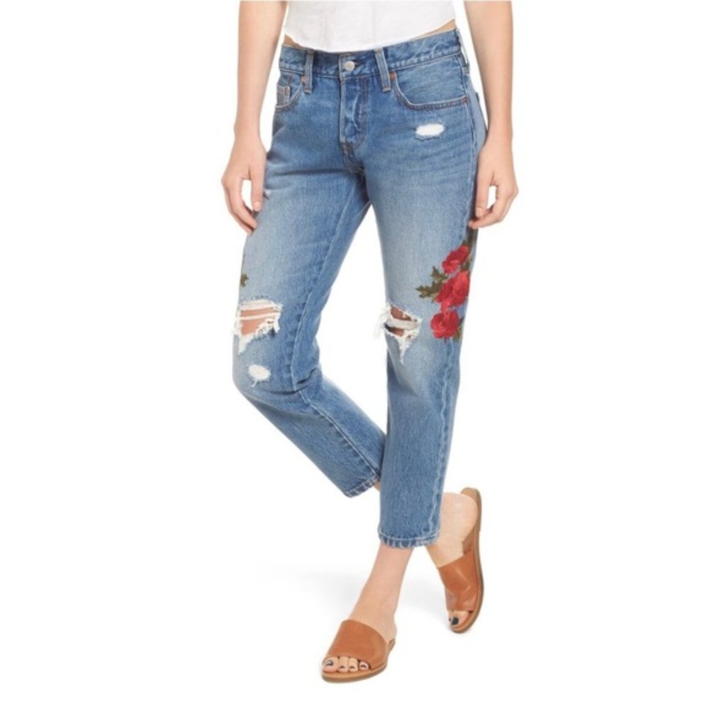Levi’s 501 Floral Embroidered Crop Taper Jeans 26